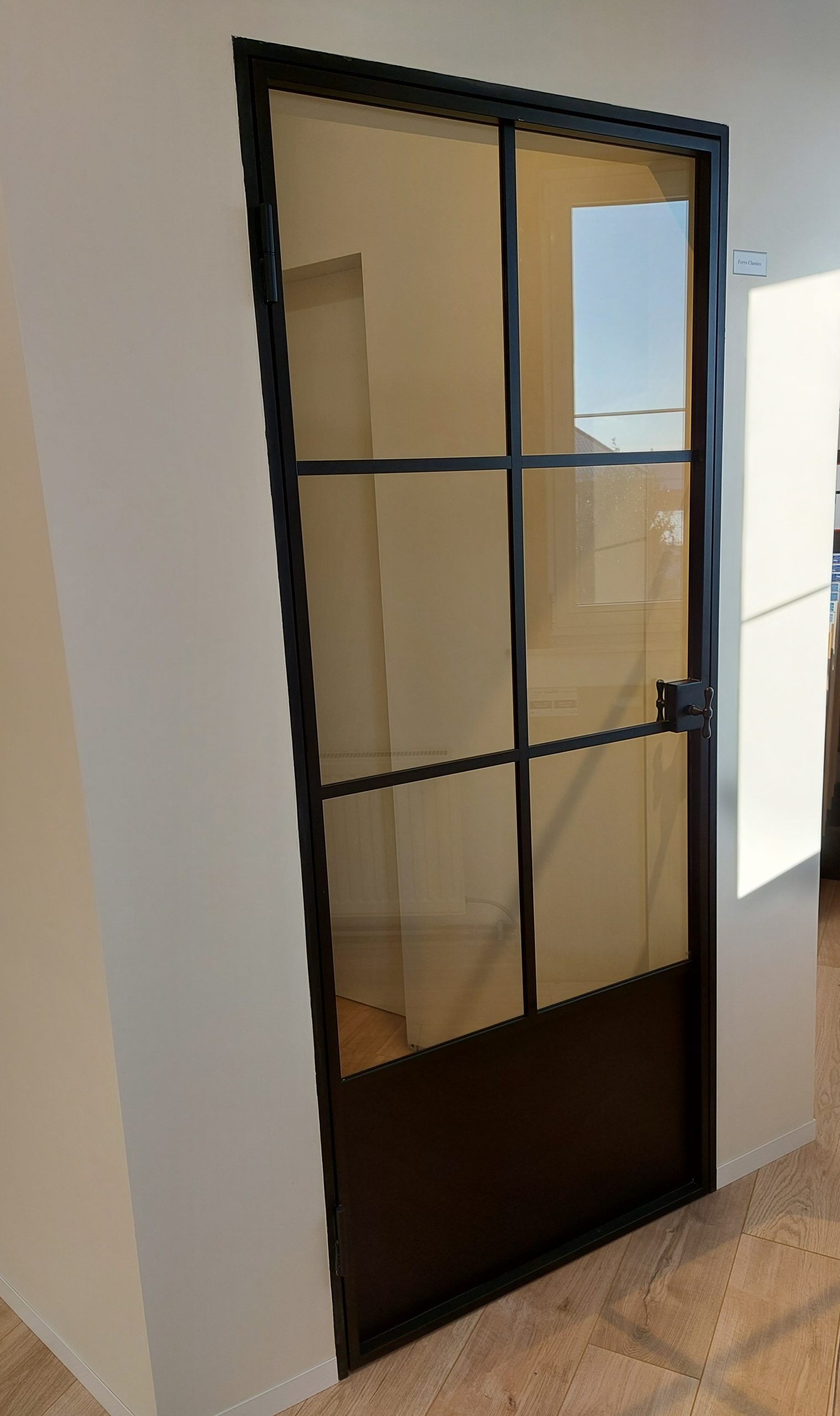 romantisch puur Artiest Stalen deur met 6 glasverdelingen | Staaldeuren - DeurenShop.com